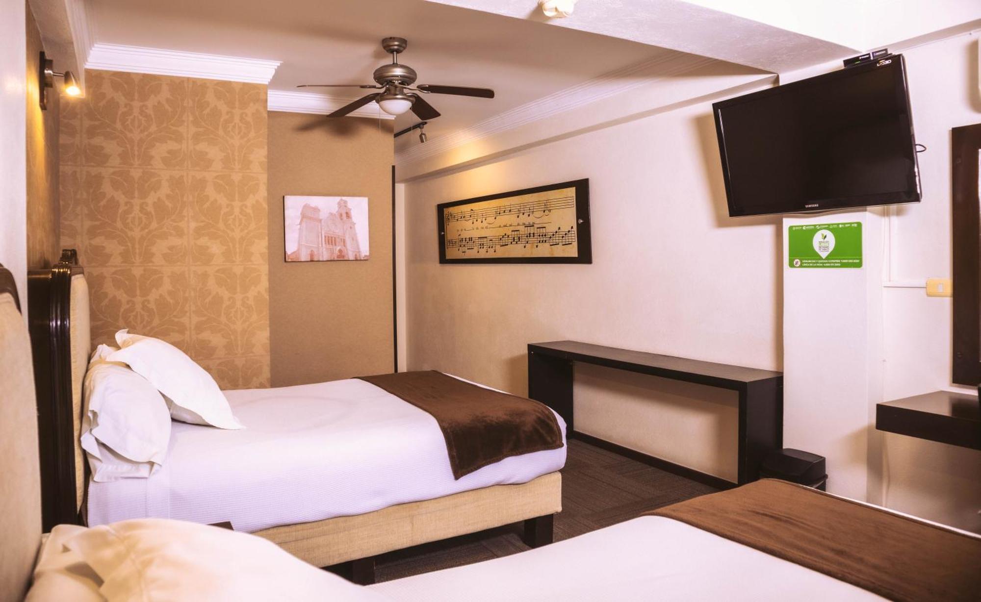Hotel Clara Luna